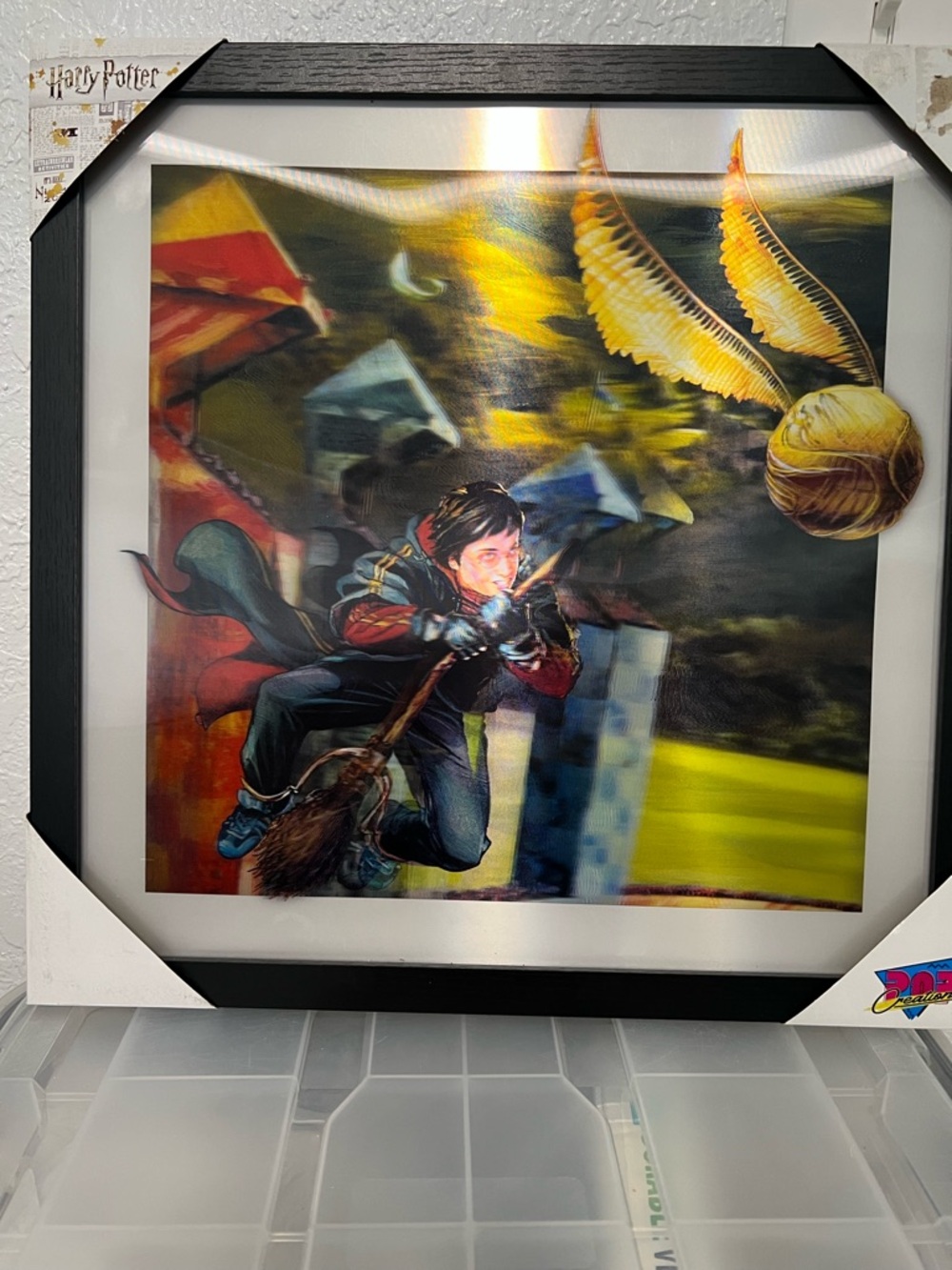 Harry Potter Golden Snitch Flying Poster - Black Frame Hologram 3D effect